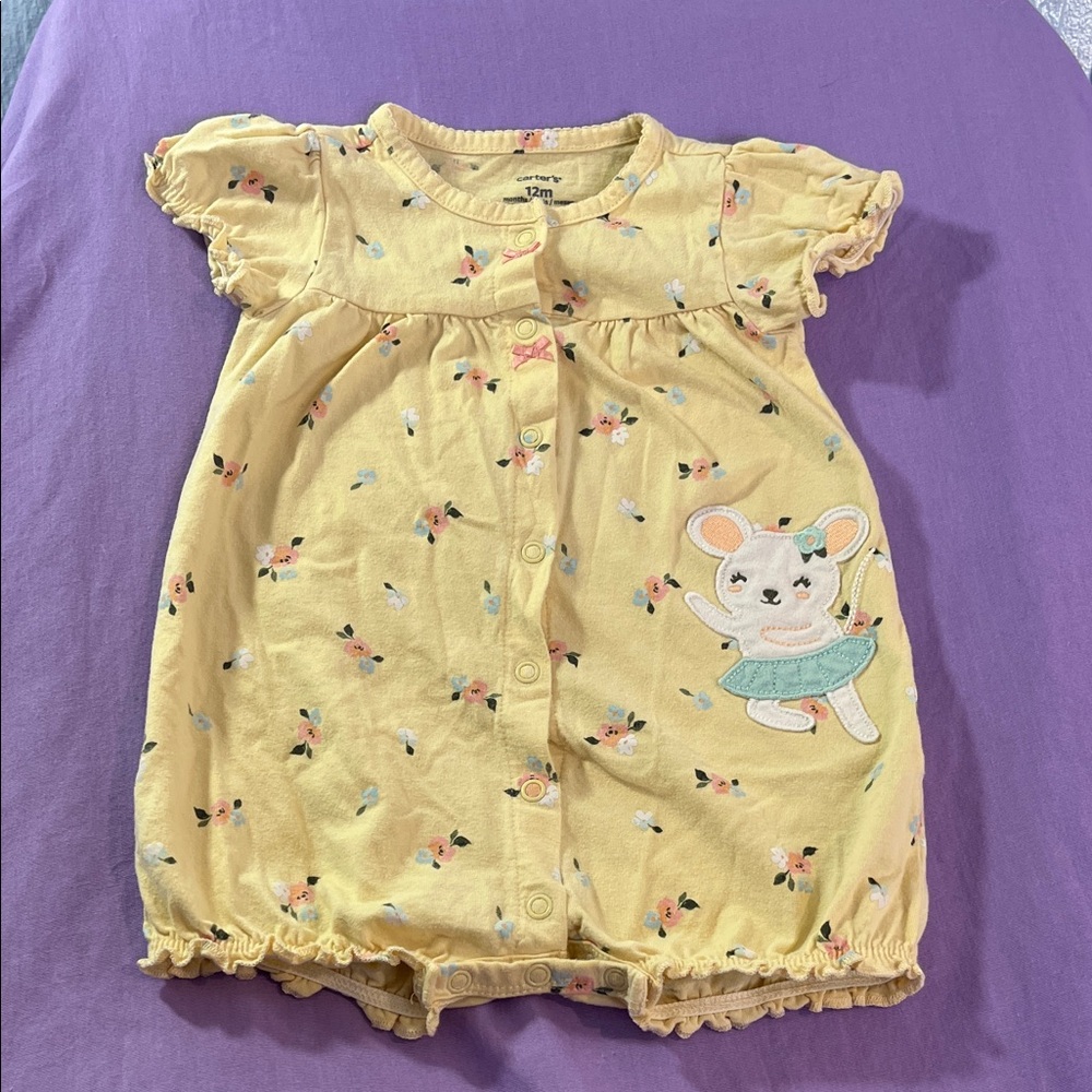 5 for $10 💜 Carter's Romper Size 12 Months